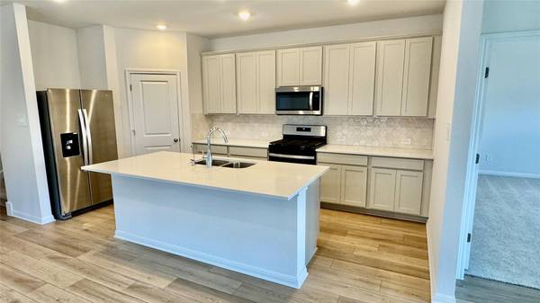115 Fossil DR, Kyle, TX 78640