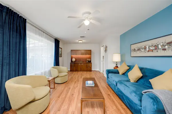 402 Suttles Ave, San Marcos, TX 78666