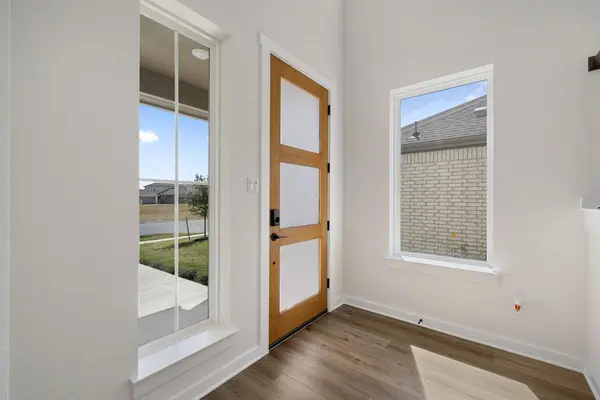 264 Bloomington Loop, Hutto, TX 78634