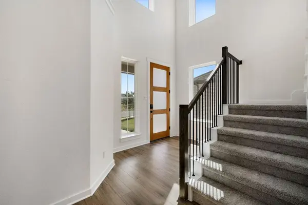 264 Bloomington Loop, Hutto, TX 78634