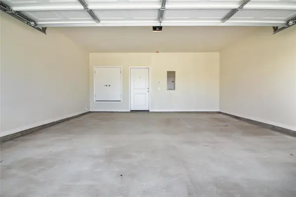 511 Whirlaway DR #B, Jarrell, TX 76537