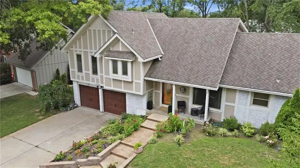 12823 W 82nd ST, Lenexa, KS 66215