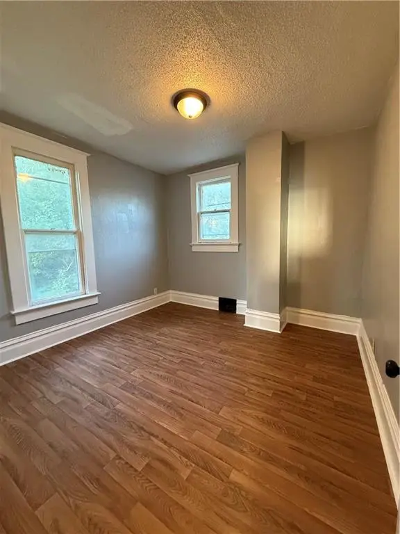 316 N 19th ST, St Joseph, MO 64501