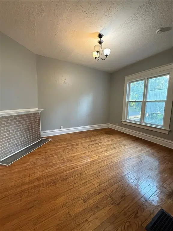 316 N 19th ST, St Joseph, MO 64501