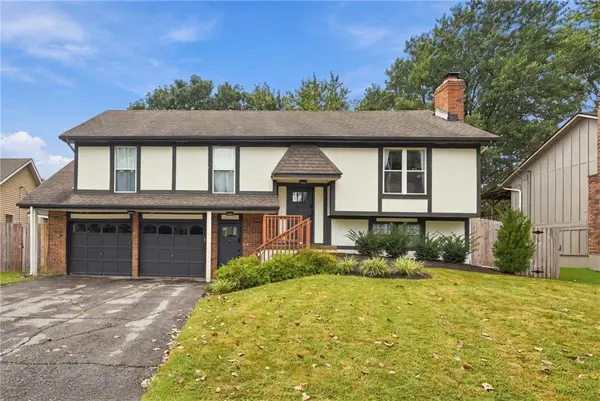16021 W 153rd TER, Olathe, KS 66062
