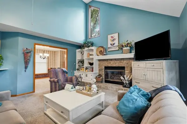 17510 W 116th ST, Olathe, KS 66061