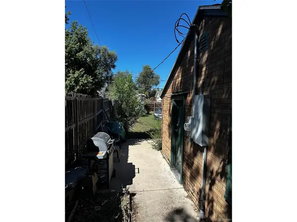 1255 Dallas, Aurora, CO 80010