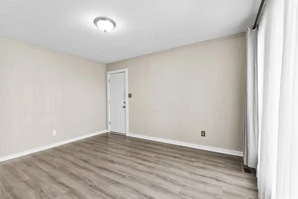 827 W Ludwig RD, Fort Wayne, IN 46825