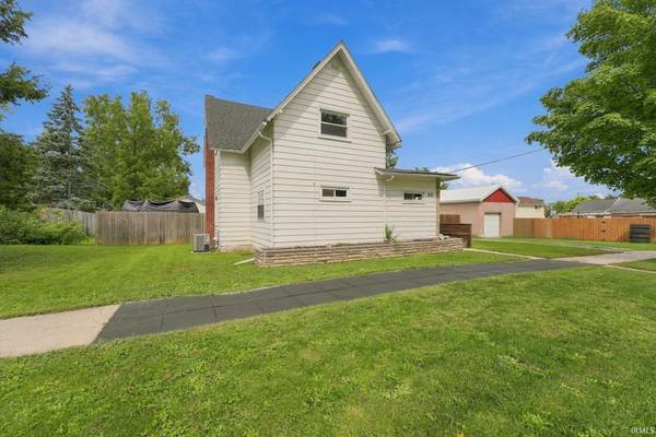 230 W Maple ST, Waterloo, IN 46793
