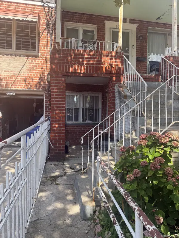 925 E 227th ST, Bronx, NY 10466