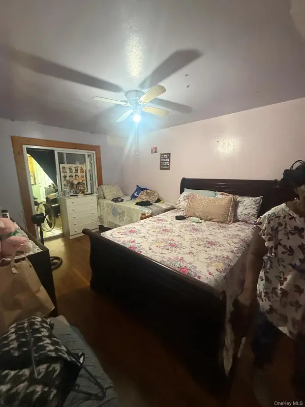 925 E 227th ST, Bronx, NY 10466