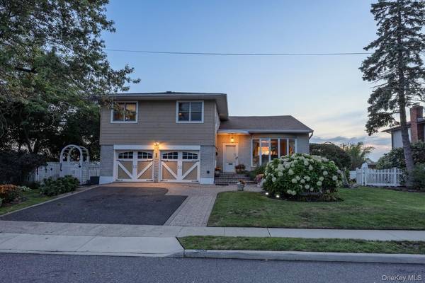 3224 Ann ST, Baldwin, NY 11510