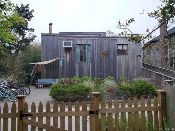 437 Dehnhoff WALK, Ocean Beach, NY 11770