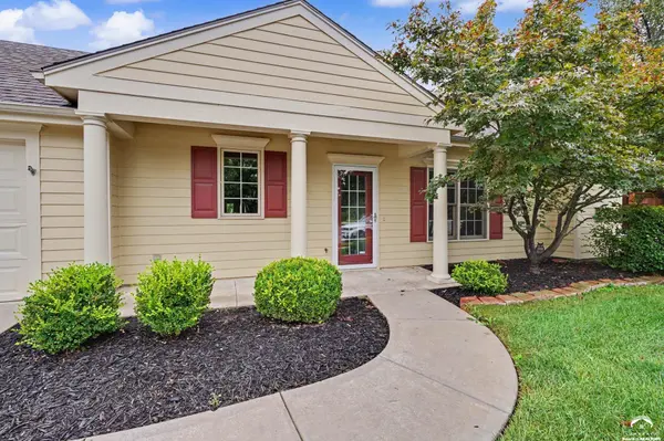 5933 Longleaf CIR, Lawrence, KS 66047