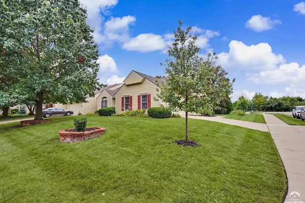5933 Longleaf CIR, Lawrence, KS 66047