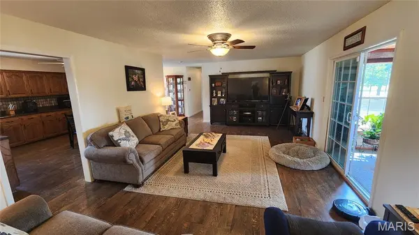 15493 State Highway A, Phillipsburg, MO 65722