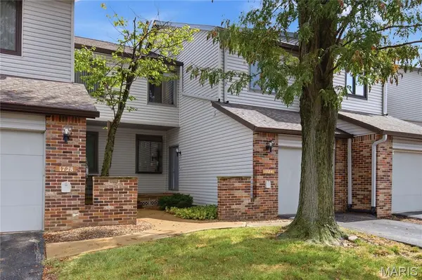 1724 Pineberry CT, Unincorporated, MO 63146