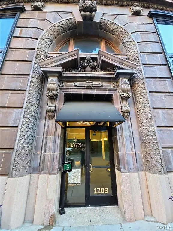 1209 Washington AVE #813, St Louis, MO 63103