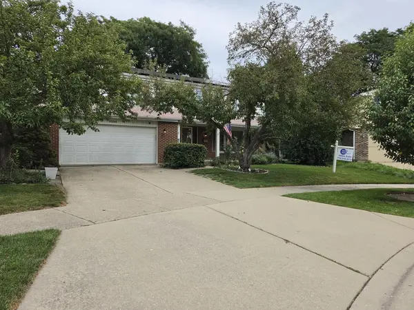 3235 N Volz DR E, Arlington Heights, IL 60004