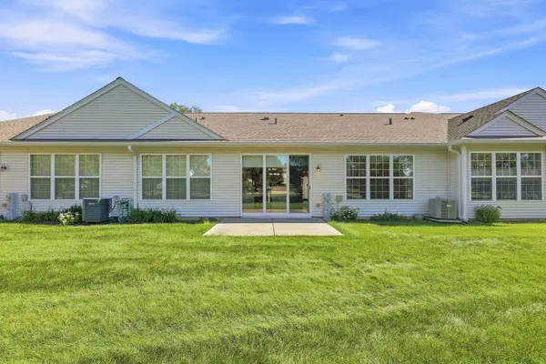 12857 Norfolk DR, Huntley, IL 60142