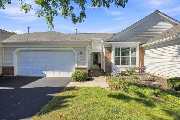 12857 Norfolk DR, Huntley, IL 60142