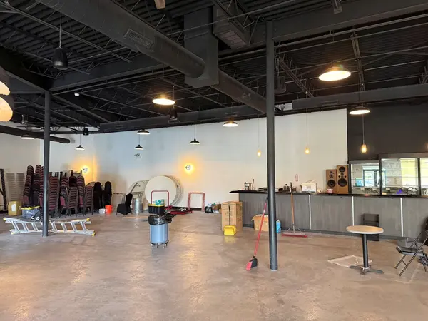 3515 W Grand AVE, Chicago, IL 60651