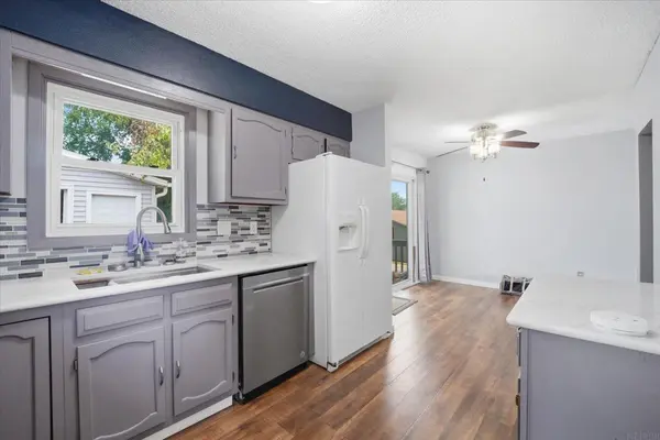 1241 Ingersoll RD, Waterloo, IA 50701