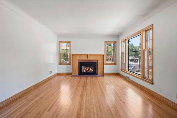 4366 Thomas AVE N, Minneapolis, MN 55412