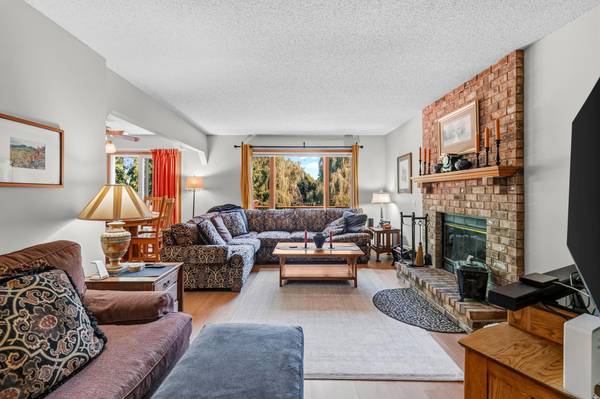 5590 Brickstone CT, Shoreview, MN 55126