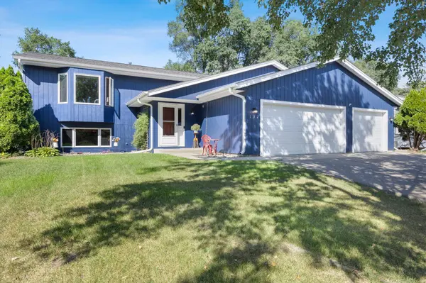 132 Stuart DR, Jordan, MN 55352