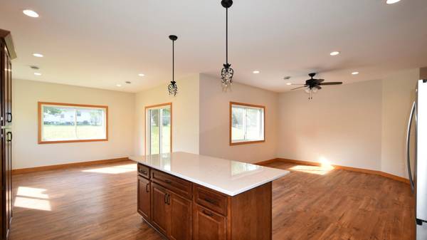 331 5th AVE NE, Mazeppa, MN 55956