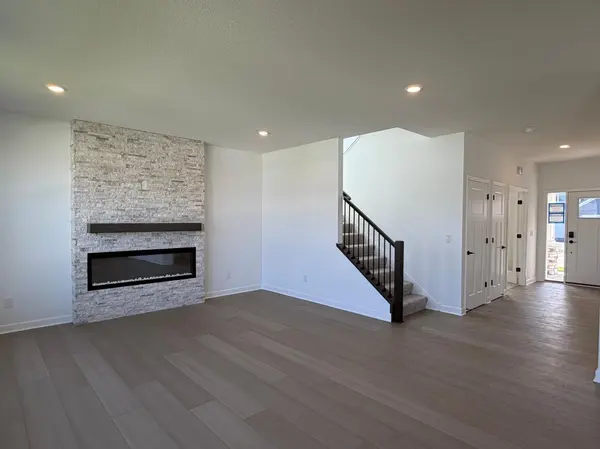 1081 Achilles DR, Rosemount, MN 55068