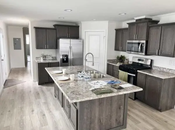 37 Korda DR, Duluth, MN 55808