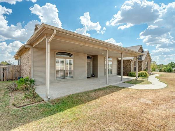 2280 County Road 1313, Blanchard, OK 73010