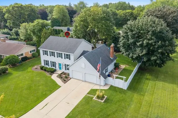 643 STAMBAUGH RD, Allouez, WI 54301-2629
