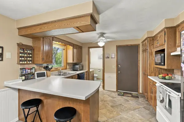 1815 ROOSEVELT ST, Little Chute, WI 54140