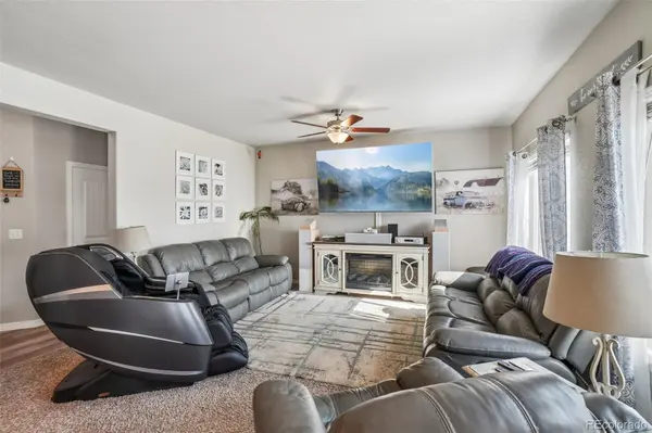 4988 Priors DR, Windsor, CO 80550