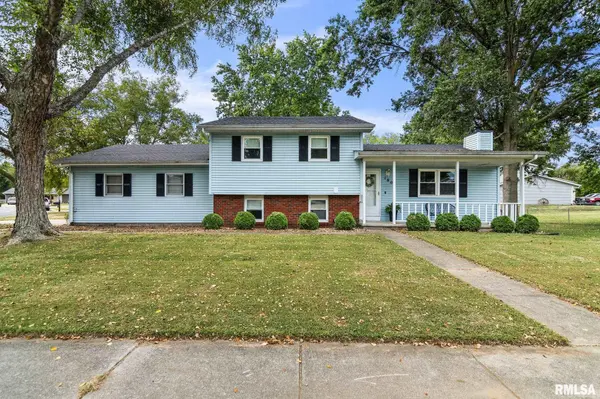 180 Teal DR, Chatham, IL 62629