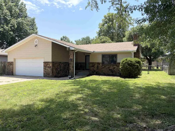 509 W 13th Ave, El Dorado, KS 67042