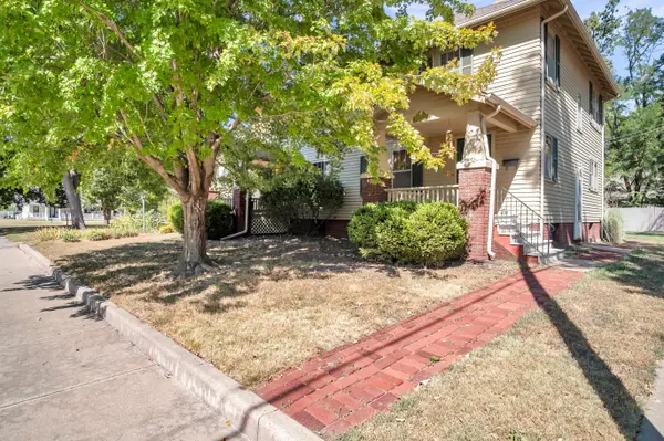 316 N Pine St, Newton, KS 67114