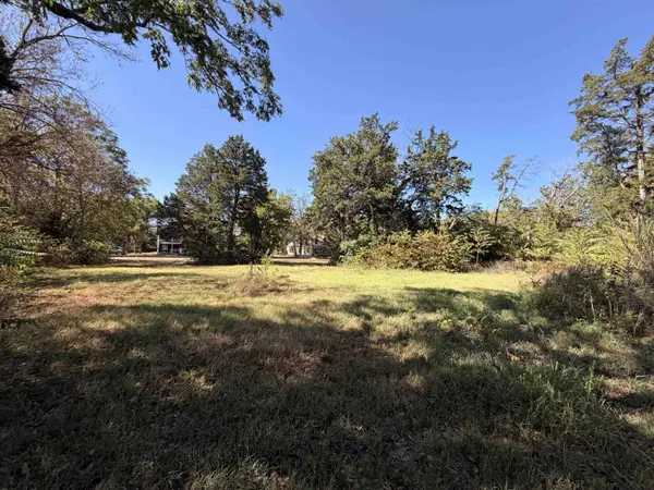 401 N Athenian Ave, Wichita, KS 67203