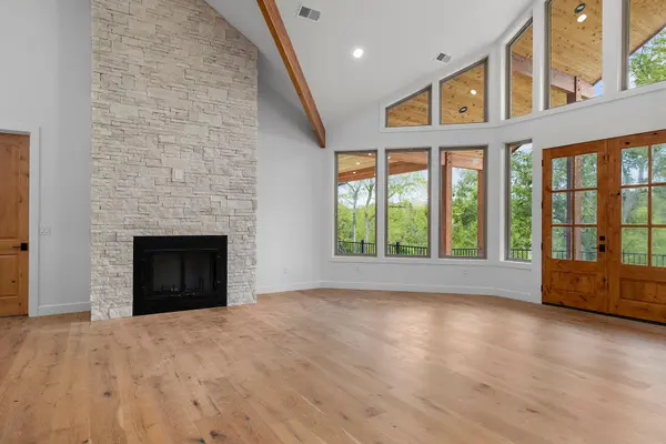 2133 State Highway Kk, Fordland, MO 65652