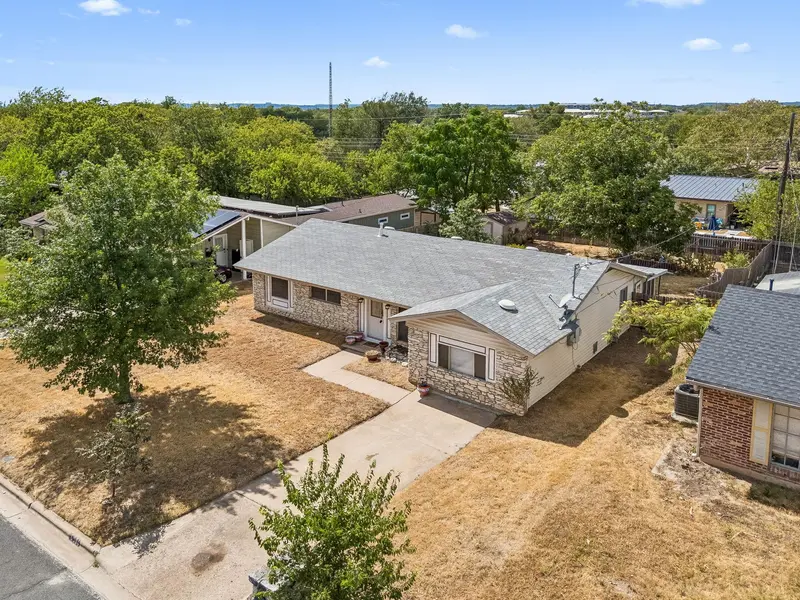 6904 Miranda DR, Austin, TX 78752