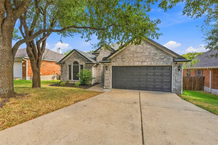 2114 Faldo LN, Round Rock, TX 78664