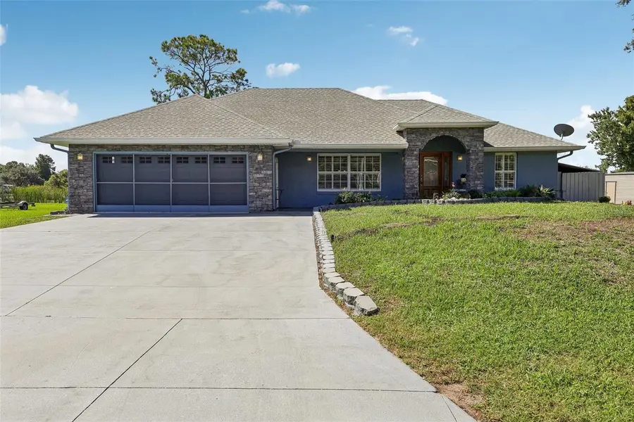 28116 LOIS DR, Tavares, FL 32778