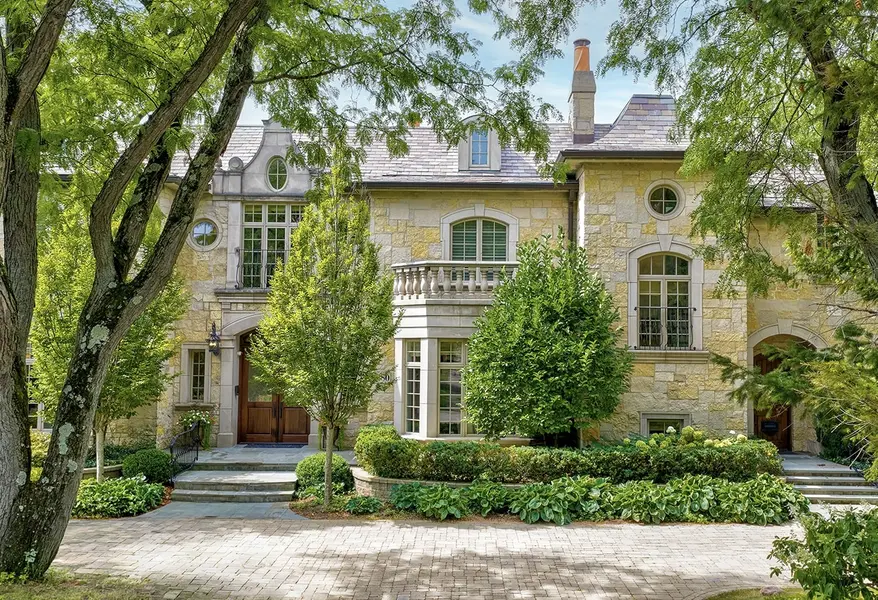 1380 Westmoor TRL, Winnetka, IL 60093