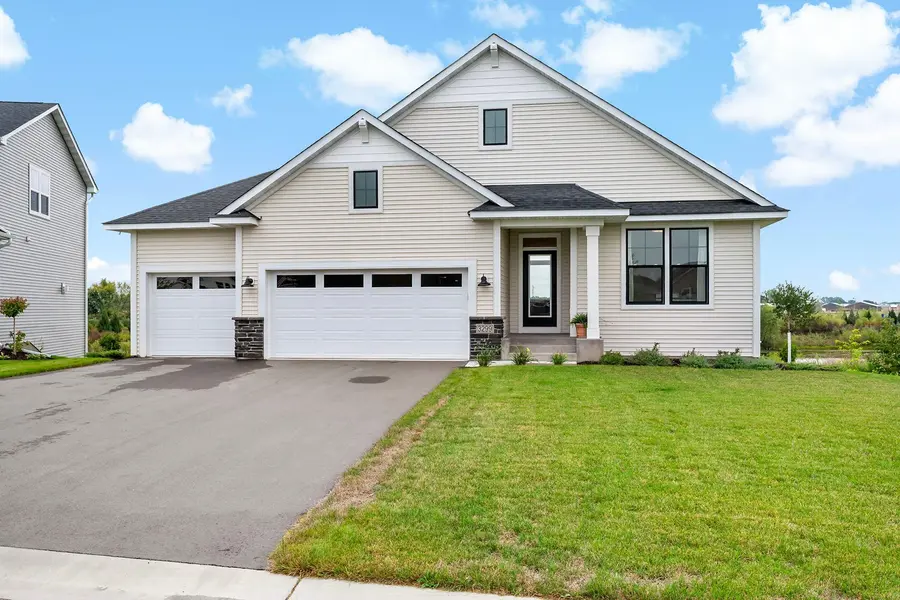3299 Linden Avenue CT N, Lake Elmo, MN 55042