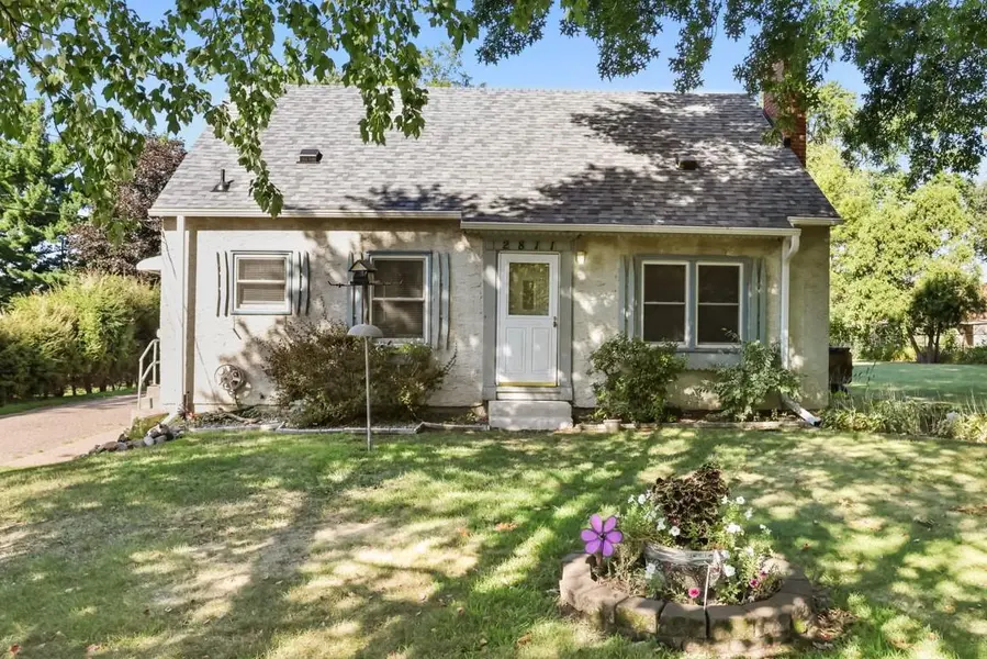 2811 Centerville RD, Little Canada, MN 55117