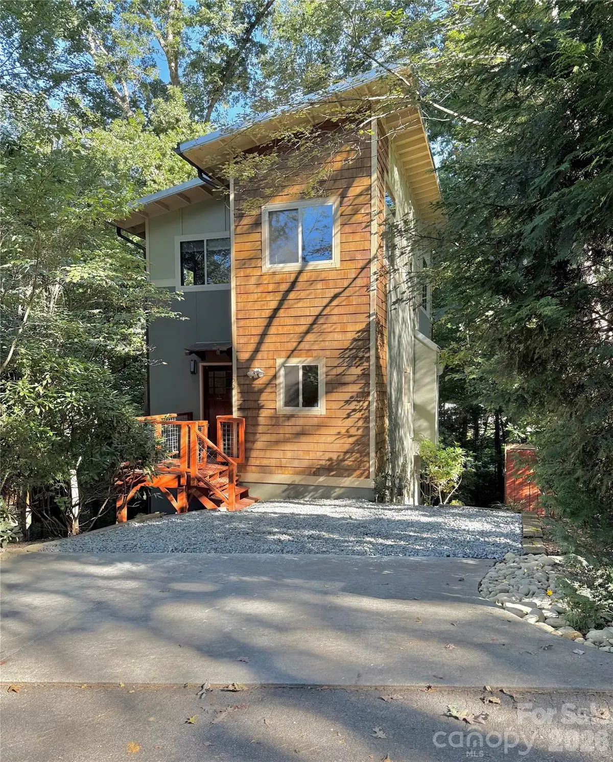 59 Morningside DR, Asheville, NC 28806