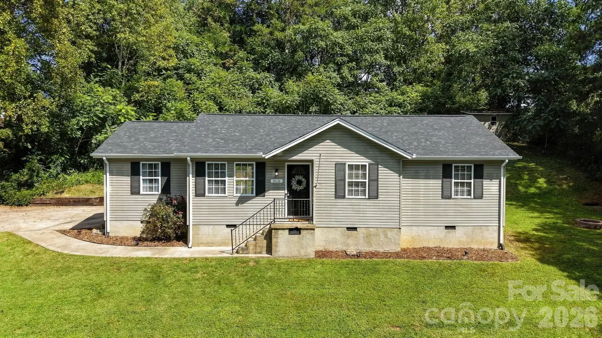 5118 W Piedmont CIR, Conover, NC 28613